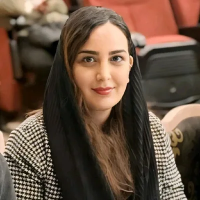 عکس تهمینه ریوندی — تیم اجرایی فرانت‌چپتر
